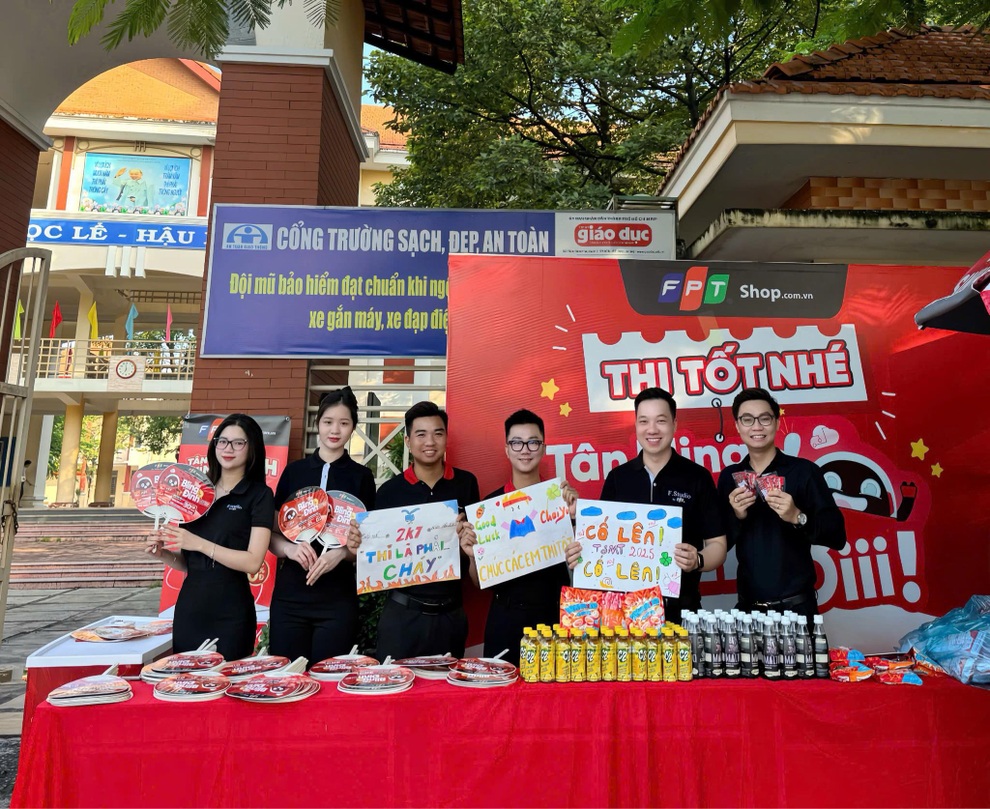 FPT Shop tiếp sức sĩ tử mùa thi tốt nghiệp THPT 2025 - 1 FPT Shop tiếp sức sĩ tử mùa thi tốt nghiệp THPT 2025 - 1
