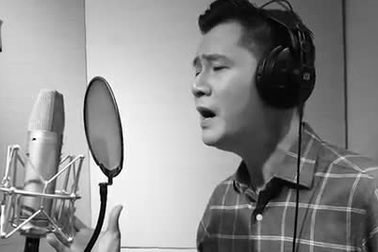 Quang Dũng hát "Ngày về"