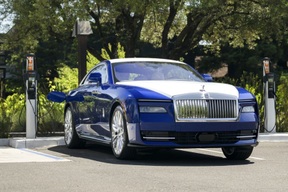 Xe điện Rolls-Royce "đổ bộ" thị trường ô tô cũ, liệu nhà giàu quay lưng?