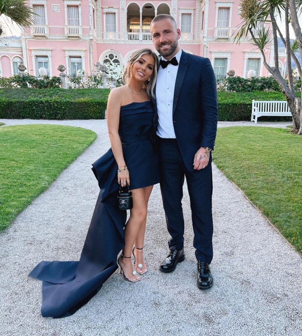 Chiêm ngưỡng những cô vợ, bạn gái đẹp nhất đội tuyển Anh ở World Cup 2022 - 8