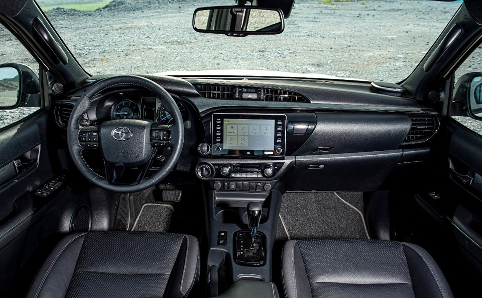 Toyota Hilux 2020: tham vọng tái định nghĩa xe bán tải tại Việt Nam - 2 Toyota Hilux 2020: tham vọng tái định nghĩa xe bán tải tại Việt Nam - 2