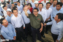 Thủ tướng kể chuyện gặp nhà thầu trên công trường giao thông đêm 30 Tết