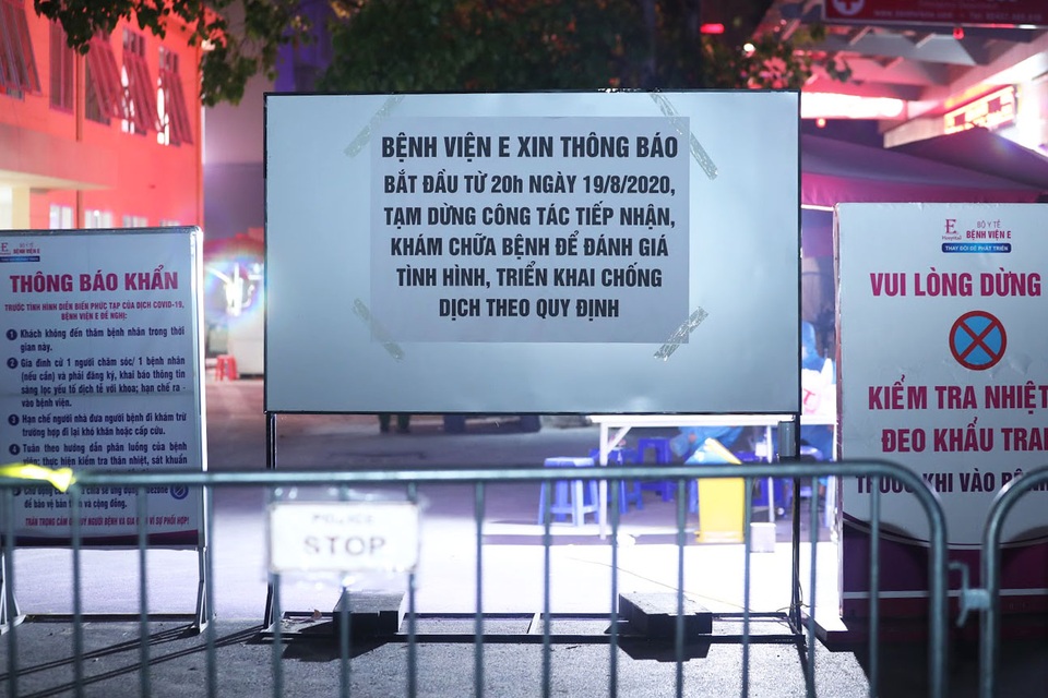 Hình ảnh đóng cửa Bệnh viện E sau khi ghi nhận ca mắc Covid-19 - 3 Hình ảnh đóng cửa Bệnh viện E sau khi ghi nhận ca mắc Covid-19 - 3