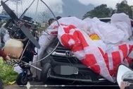 Dù lượn rơi trúng ô tô ở Tuyên Quang: Tai nạn khi bay tập luyện