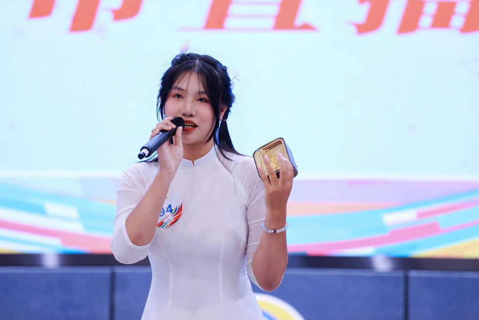 Nữ sinh chuyên ngữ đạt kỳ tích cuộc thi tiếng Trung lớn nhất thế giới - 5 Nữ sinh chuyên ngữ đạt kỳ tích cuộc thi tiếng Trung lớn nhất thế giới - 5