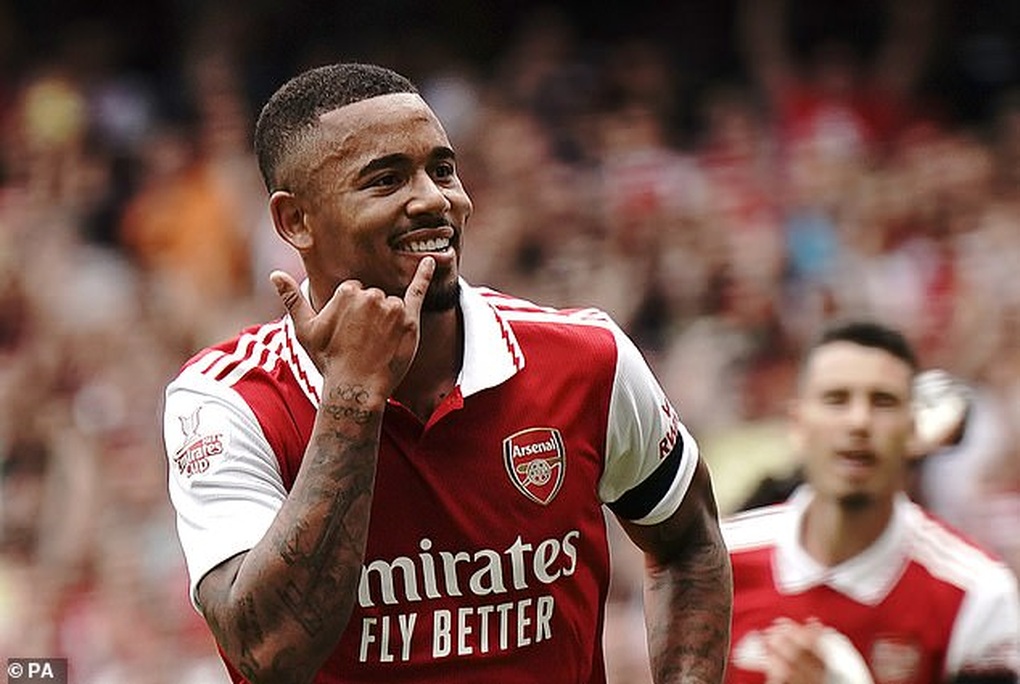 Thắng Sevilla 6-0, Arsenal đoạt Emirates Cup - 2 Thắng Sevilla 6-0, Arsenal đoạt Emirates Cup - 2