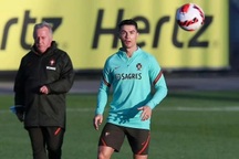 C.Ronaldo lên tiếng trước tin đồn phải ngồi dự bị ở tuyển Bồ Đào Nha