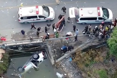 7 người đi ô tô tử vong dưới kênh nước: Các nạn nhân đều là người thân