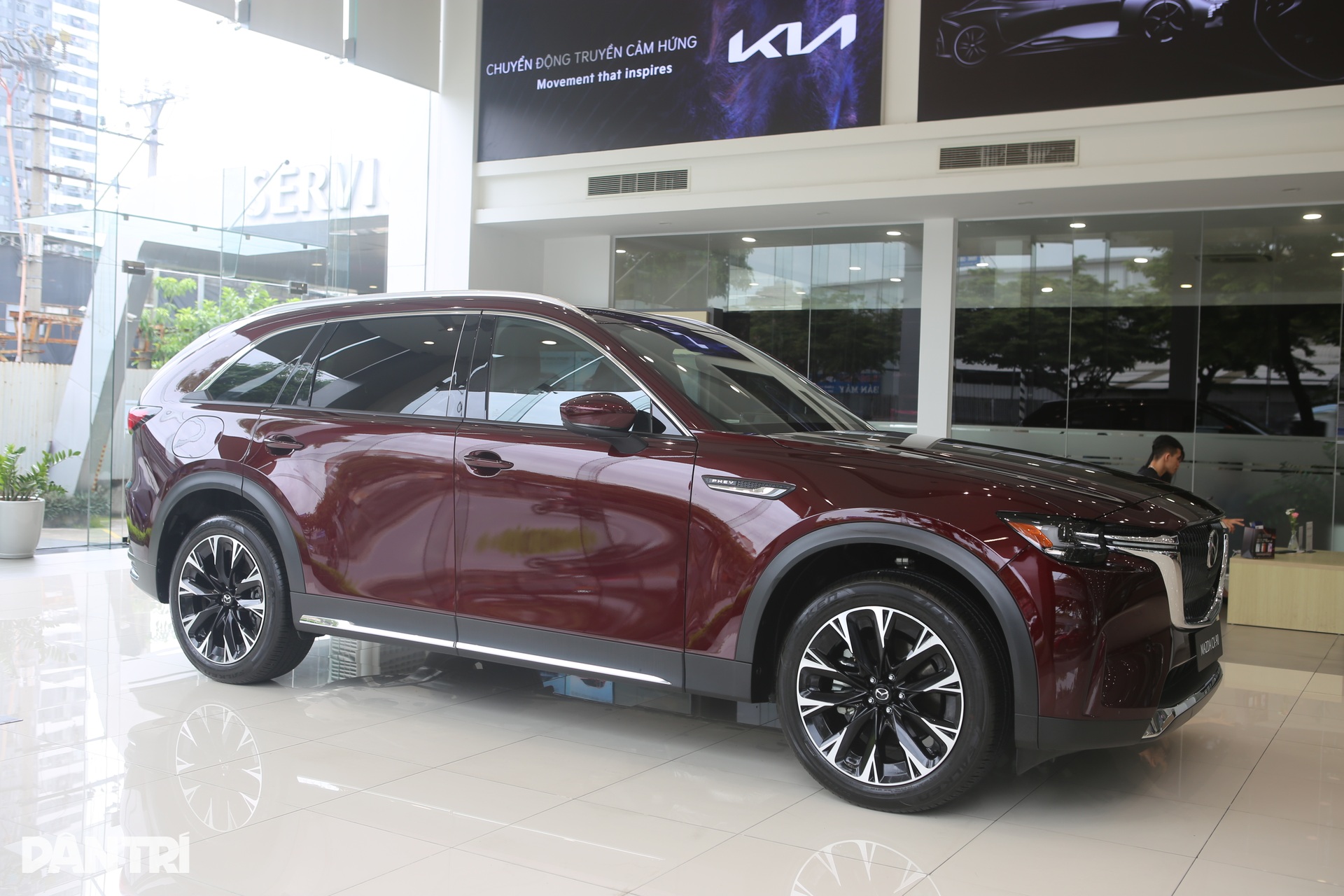 Mazda CX-90 PHEV giá gần 2,5 tỷ đồng được trang bị những gì? - 3