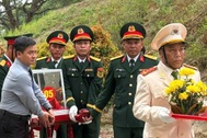 Truy điệu, an táng 8 hài cốt liệt sỹ