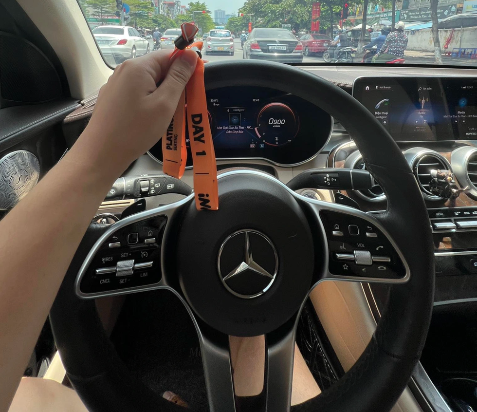 Vé V.I.P Blackpink ở chợ đen còn 6 triệu đồng, fan sợ không dám mua - 2