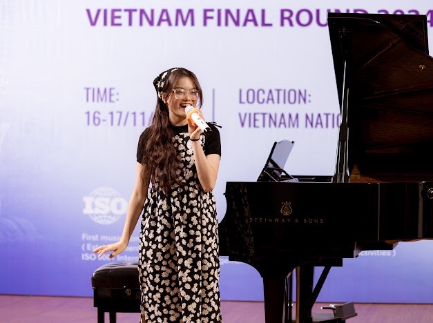 Nguyen Thi Minh Nhat won first prize at the ZhongSin International Music Competition - 1 Nguyễn Thị Minh Nhật giành giải Nhất Cuộc thi Âm nhạc Quốc tế ZhongSin - 1