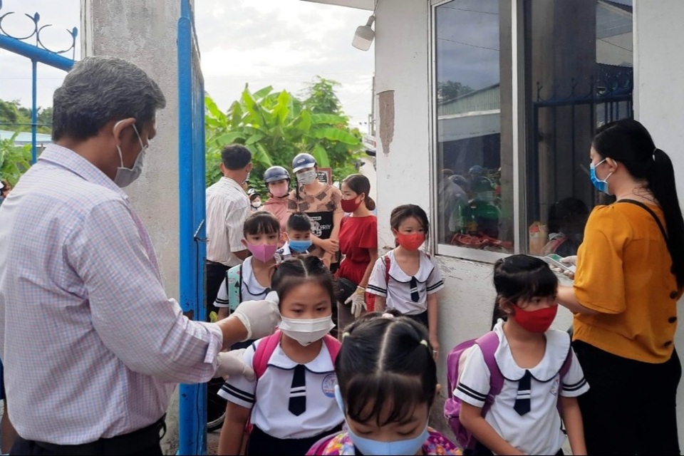 Thêm Long An, Đồng Tháp, 22 tỉnh thành cho học sinh nghỉ vì Covid-19 - 2 Thêm Long An, Đồng Tháp, 22 tỉnh thành cho học sinh nghỉ vì Covid-19 - 2