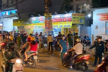 Vụ đâm chết dân quân trước cổng trường: Gây án xong kéo con gái chạy trốn