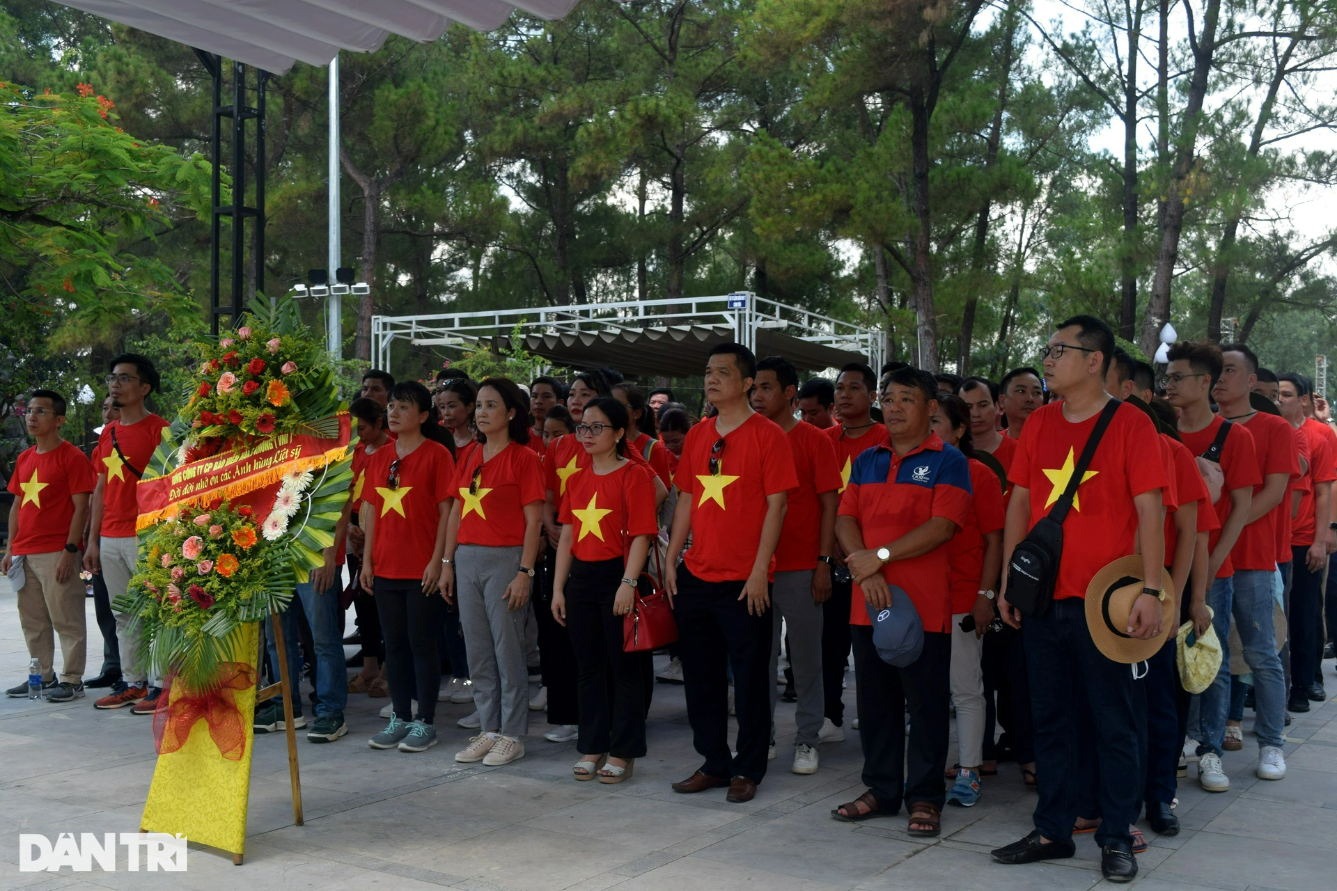 Tháng 7 về nơi yên nghỉ của hơn một vạn liệt sĩ - 6 Tháng 7 về nơi yên nghỉ của hơn một vạn liệt sĩ - 6