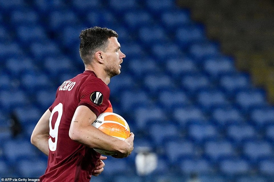 Man Utd thua AS Roma trong ngày Cavani lập cú đúp - 4 Man Utd thua AS Roma trong ngày Cavani lập cú đúp - 4