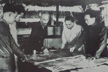 Công bố nhiều tài liệu lưu trữ gốc về chiến dịch Điện Biên Phủ