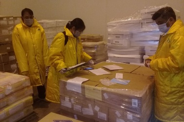 Xét nghiệm SARS-CoV-2 đối với thực phẩm đông lạnh nhập khẩu