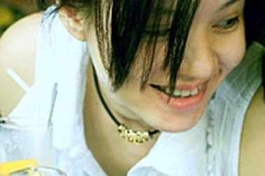 MC Diễm Quỳnh: "Đừng lý tưởng hóa, thần tượng hóa MC" 