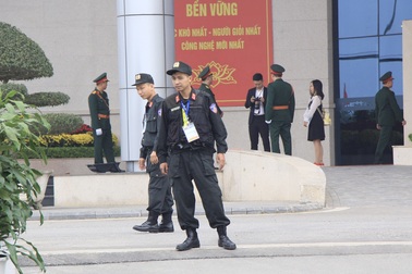 Phái đoàn Triều Tiên thăm Tập đoàn Viettel tại Hòa Lạc