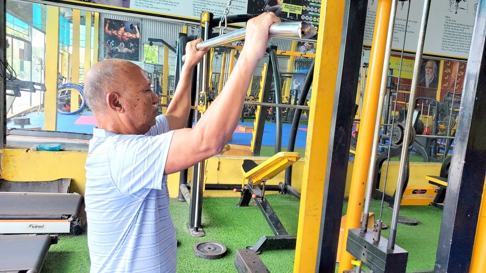 Thương binh 64 tuổi làm chủ phòng tập gym, thu cả trăm triệu đồng - 1 Thương binh 64 tuổi làm chủ phòng tập gym, thu cả trăm triệu đồng - 1