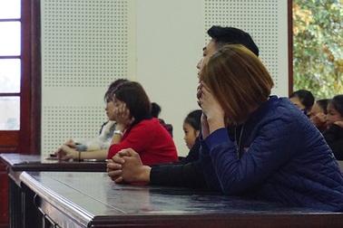 Kiếp "chồng chung" và nỗi đau của hai người phụ nữ