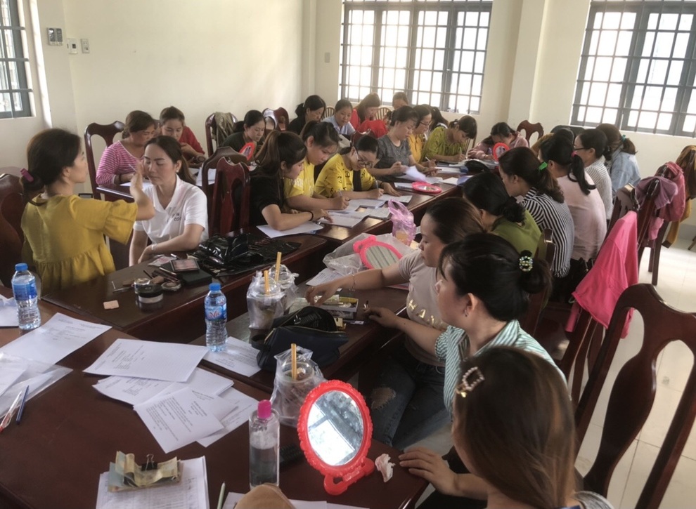 Nghề thời thượng nhiều quý cô yêu thích, lương khởi điểm 7 - 15 triệu đồng - 2 Nghề thời thượng nhiều quý cô yêu thích, lương khởi điểm 7 - 15 triệu đồng - 2