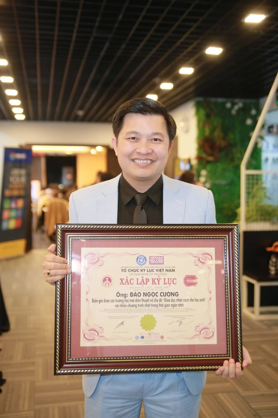 Đào Ngọc Cường xác nhận kỷ lục “Diễn giả được mời nhiều nhất tại các trường” - 5 Đào Ngọc Cường xác nhận kỷ lục “Diễn giả được mời nhiều nhất tại các trường” - 5
