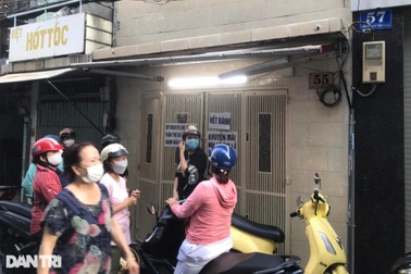 Vì sao tiệm bánh mì Ô môi bà Huynh vừa mở bán đã phải đóng cửa?