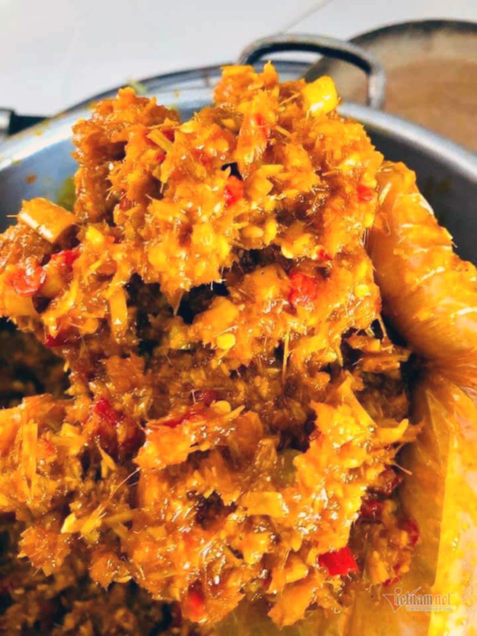 Cá sấu nguyên con rẻ như rau, nướng ăn liền ngày bán 2 tạ - 3 Cá sấu nguyên con rẻ như rau, nướng ăn liền ngày bán 2 tạ - 3