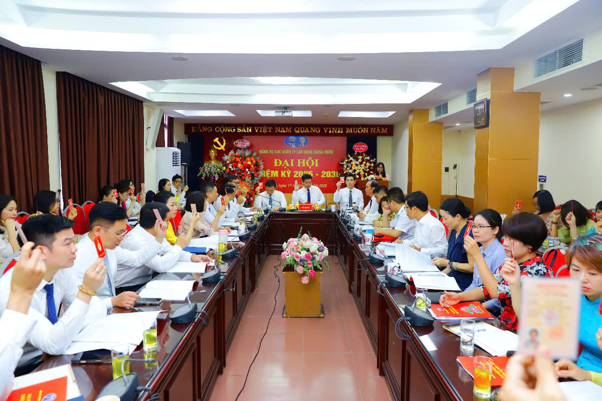 Mục tiêu đưa nửa triệu lao động ra nước ngoài làm việc 5 năm tới - 3 Mục tiêu đưa nửa triệu lao động ra nước ngoài làm việc 5 năm tới - 3