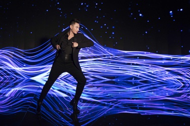 Isaac điển trai trong bộ ảnh mới