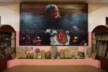 Buốt nhói những tấm bia mộ liệt sĩ được "mã hóa"