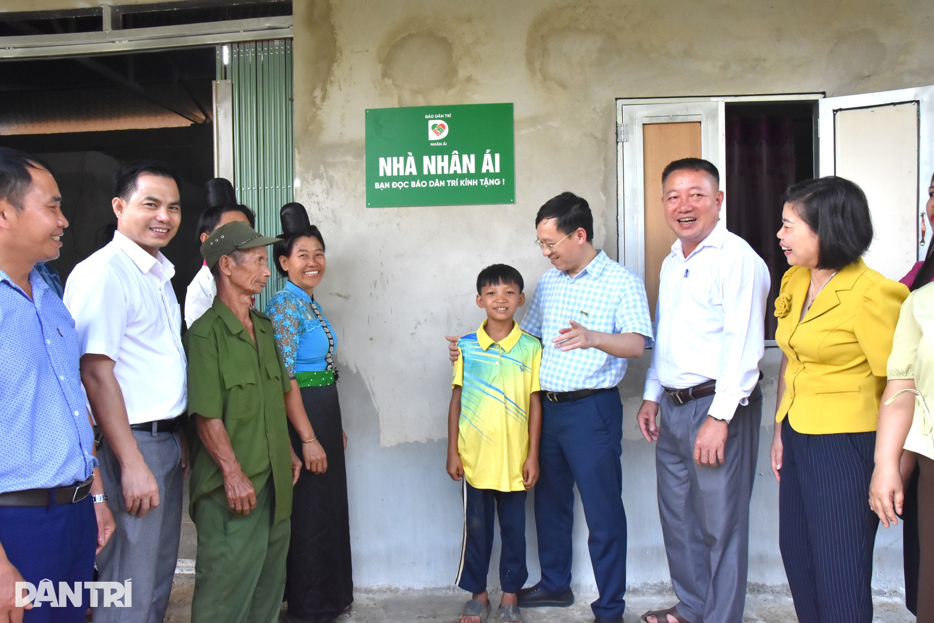Khánh thành 5 nhà Nhân ái trong niềm phấn khởi của người dân Điện Biên - 9 Khánh thành 5 nhà Nhân ái trong niềm phấn khởi của người dân Điện Biên - 9