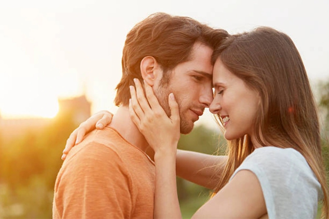 Giao tiếp với người khác giới: 5 hành động của đàn ông hấp dẫn phụ nữ nhất - 1 Giao tiếp với người khác giới: 5 hành động của đàn ông hấp dẫn phụ nữ nhất - 1