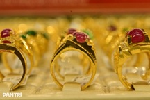 Giá bán vàng miếng tăng 2,8 triệu đồng, lên 133,4 triệu đồng/lượng