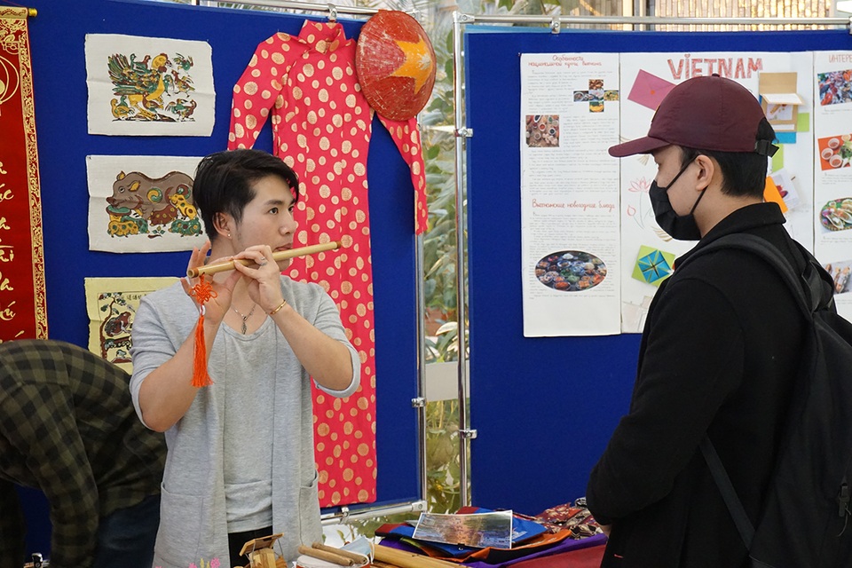 Mừng tháng Thanh niên, du học sinh tổ chức tuần lễ văn hóa Việt Nam tại Nga - 3
