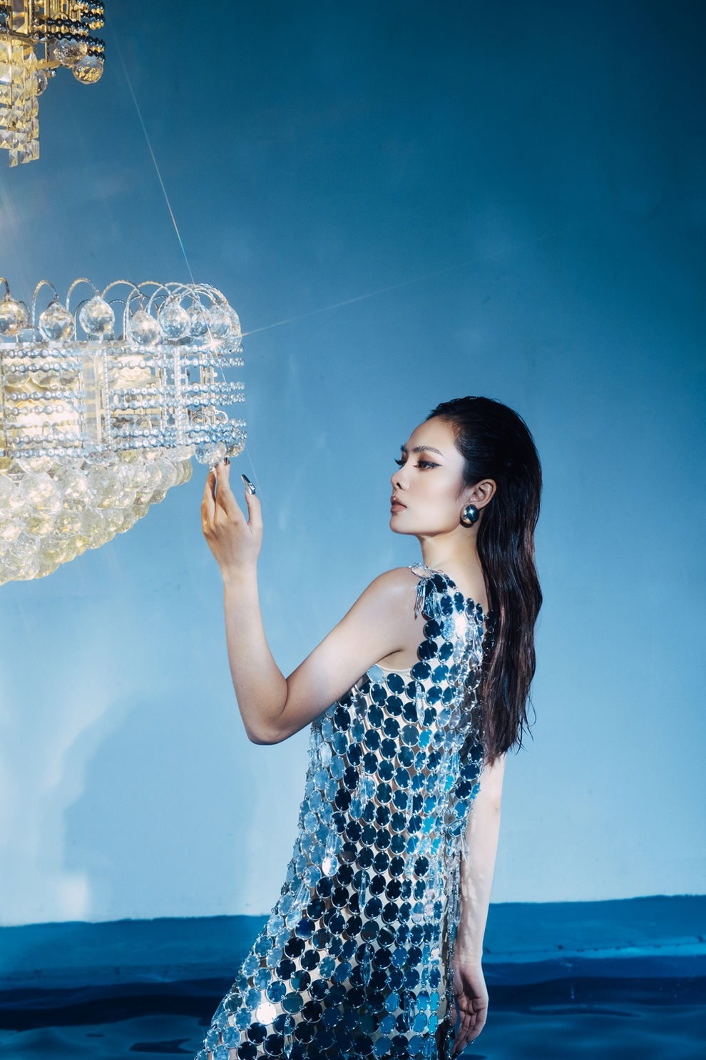Lưu Hiền Trinh tung bộ ảnh mới khoe nhan sắc cuốn hút - 3 Lưu Hiền Trinh tung bộ ảnh mới khoe nhan sắc cuốn hút - 3
