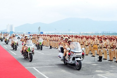 Cận cảnh lực lượng CSGT dẫn đoàn tại Tuần lễ Cấp cao APEC