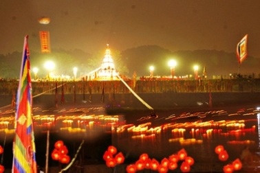 Lung linh đêm hội hoa đăng