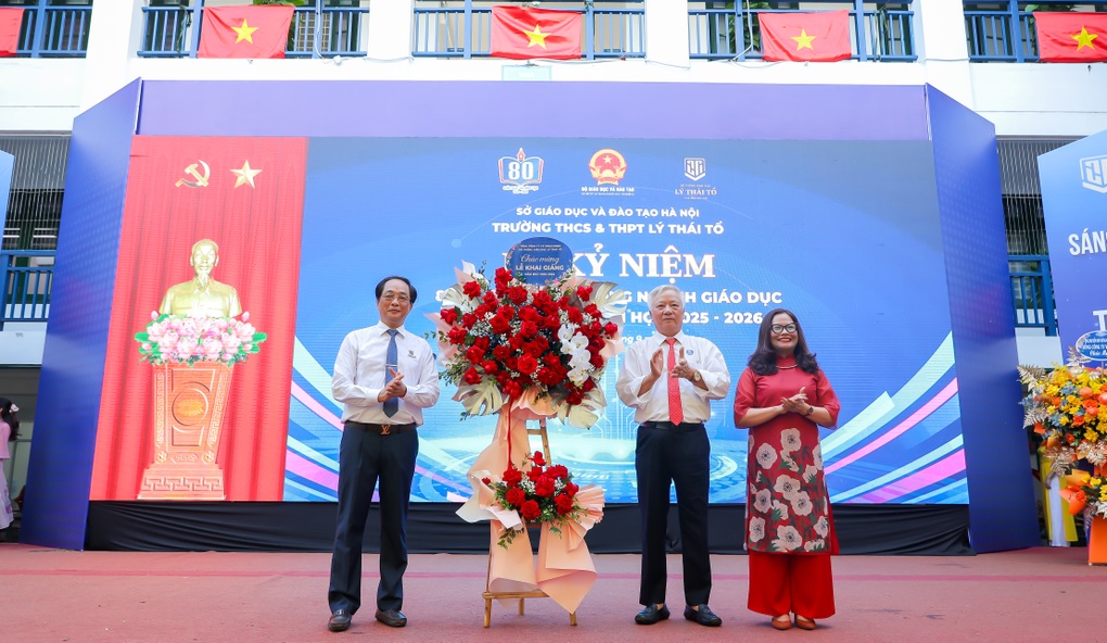 리타이토 교육 시스템 새 학년 개학식 소감 - 4 Ấn tượng lễ khai giảng năm học mới tại Hệ thống Giáo dục Lý Thái Tổ - 4