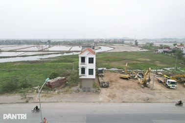 Diễn biến bất ngờ vụ xây nhầm nhà 3 tầng trên đất người khác