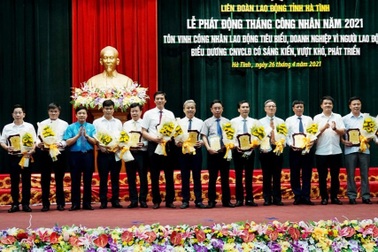 Tôn vinh lao động tiêu biểu và doanh nghiệp vì người lao động