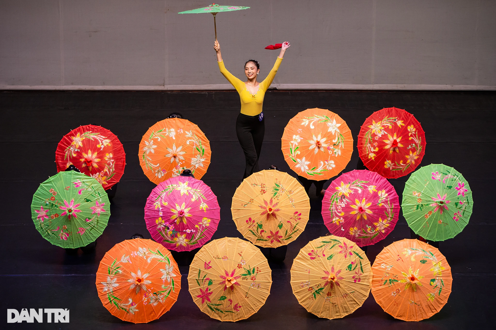 Ngắm nữ sinh trường Múa biểu diễn ballet trong kỳ thi tốt nghiệp - 7 Ngắm nữ sinh trường Múa biểu diễn ballet trong kỳ thi tốt nghiệp - 7