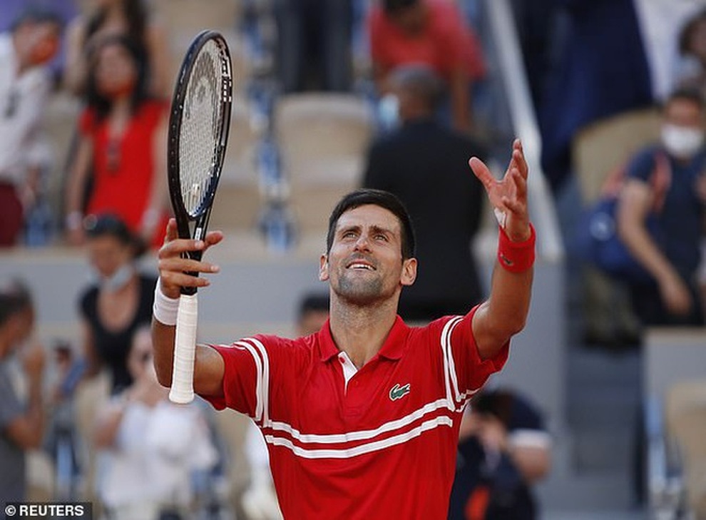 Novak Djokovic vô địch Roland Garros: Bông hoa nở trên đá - 2 Novak Djokovic vô địch Roland Garros: Bông hoa nở trên đá - 2