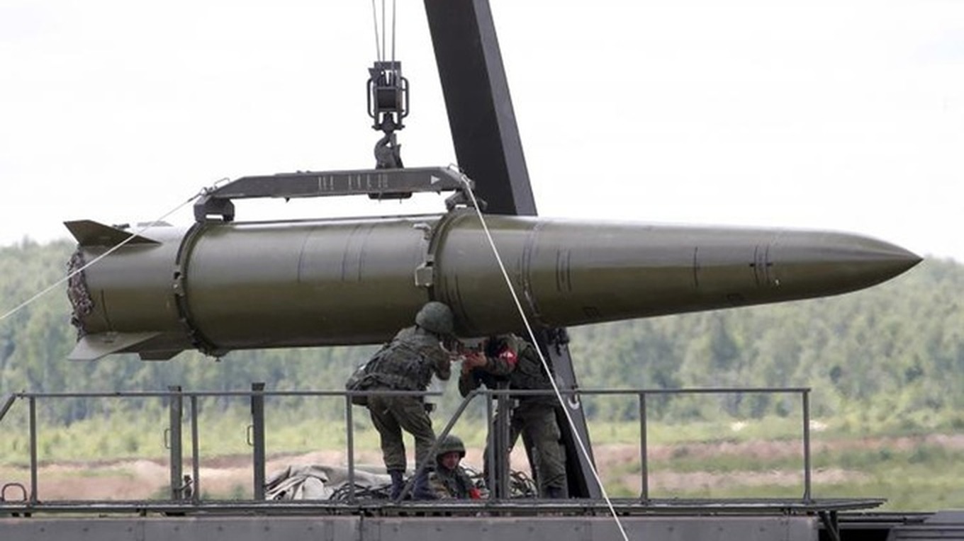 Ukraine báo động vì tỷ lệ đánh chặn tên lửa Nga giảm mạnh xuống 28% - 1