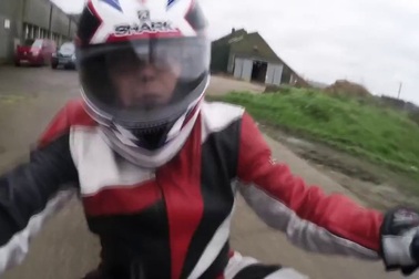 Lập kỷ lục tốc độ mới với xe một bánh