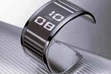 Ngành công nghiệp đồng hồ khốn đốn vì ĐTDĐ