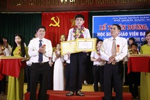 Đắk Lắk: Tổ chức tuyên dương, khen thưởng học sinh giỏi quốc gia và khu vực