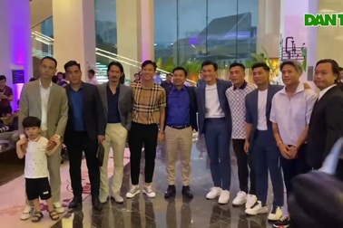 Dàn khách mời nổi tiếng tới dự đám cưới Quang Hải